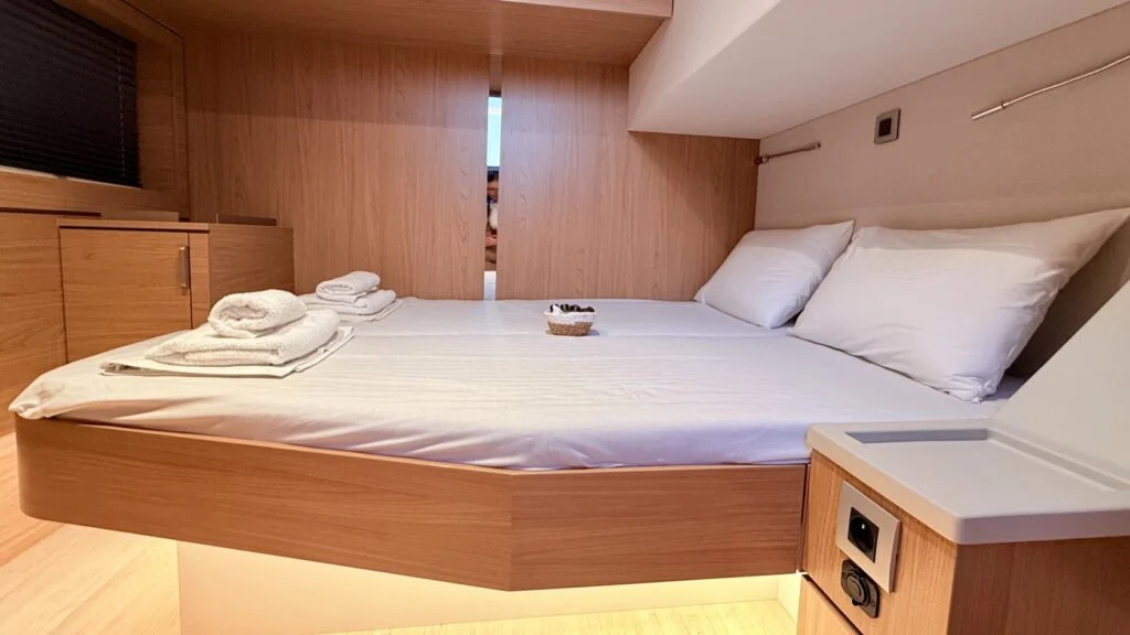 Selena — Bali 4.8 — EGOcharter - Selena Bali 4.8 - Catamaran for charter in Greece