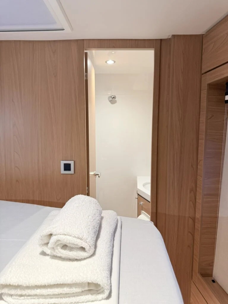 Selena — Bali 4.8 — EGOcharter - Selena Bali 4.8 - Catamaran for charter in Greece