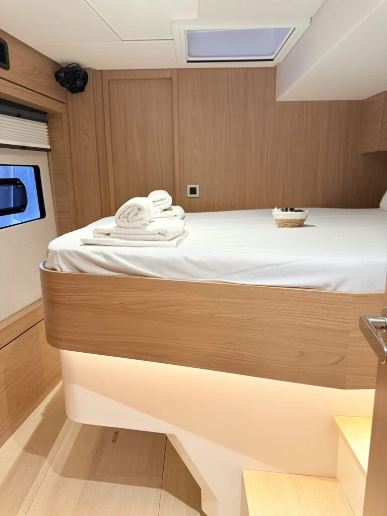 Selena — Bali 4.8 — EGOcharter - Selena Bali 4.8 - Catamaran for charter in Greece