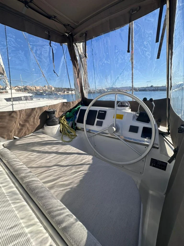 High School — Bali 4.2 — EGOcharter - High school Bali 4.2 - Sailing catamaran for charter in Greece