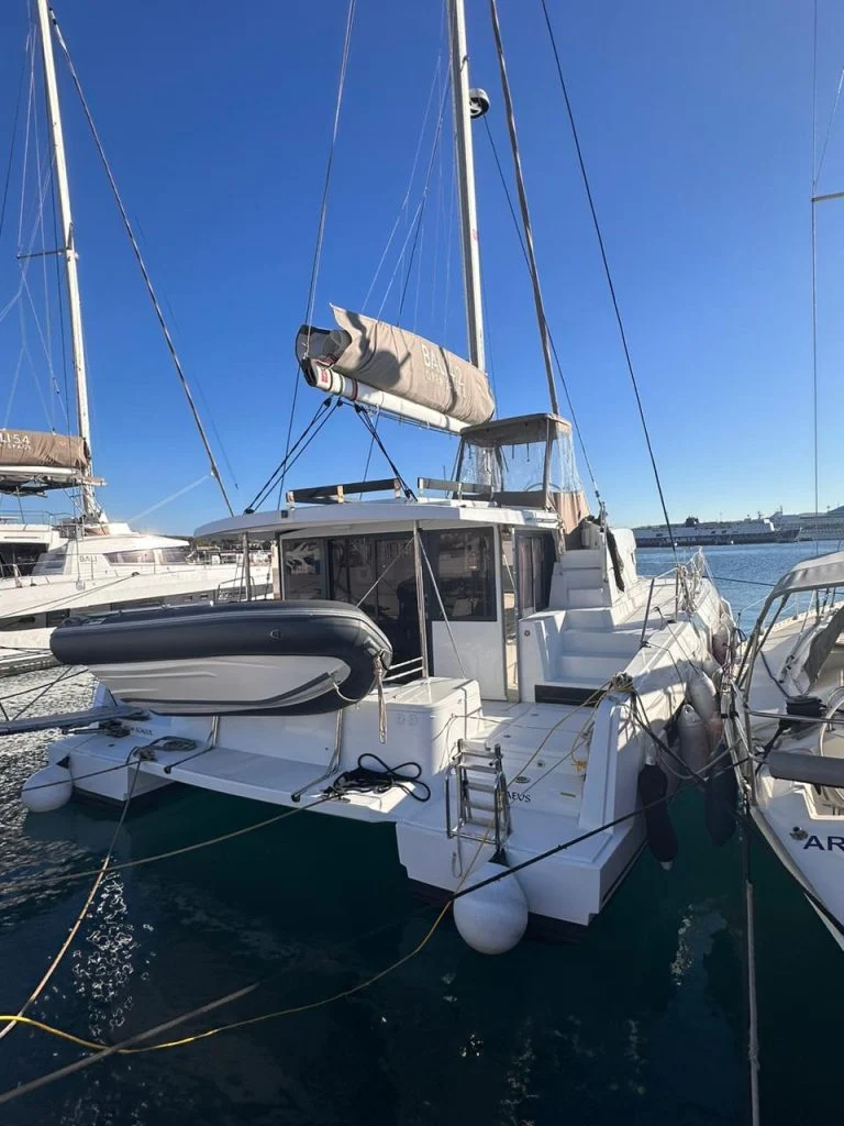High School — Bali 4.2 — EGOcharter - High school Bali 4.2 - Sailing catamaran for charter in Greece