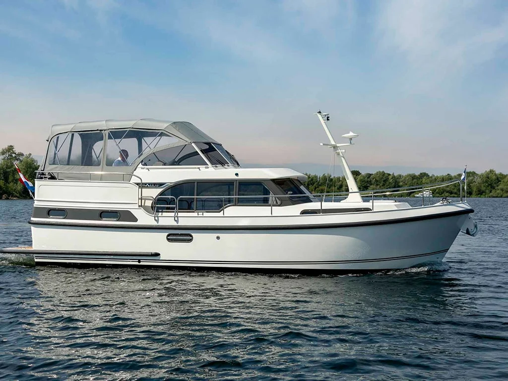 Motoryacht Paula — operator photograph