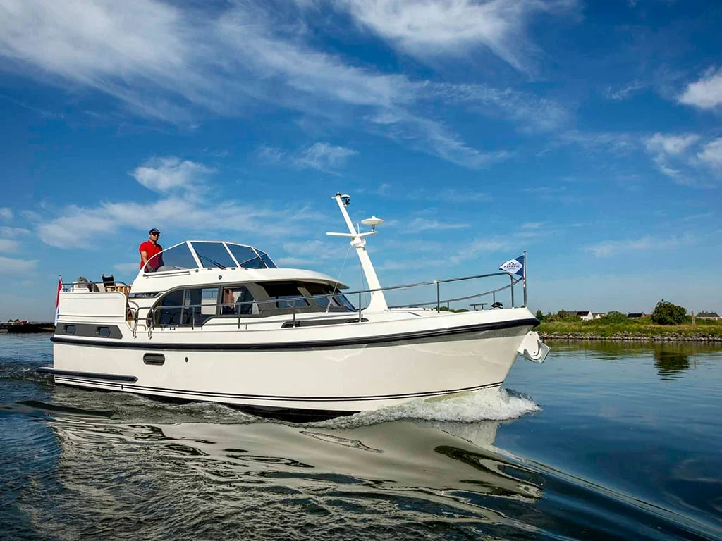Motoryacht Paula — operator photograph
