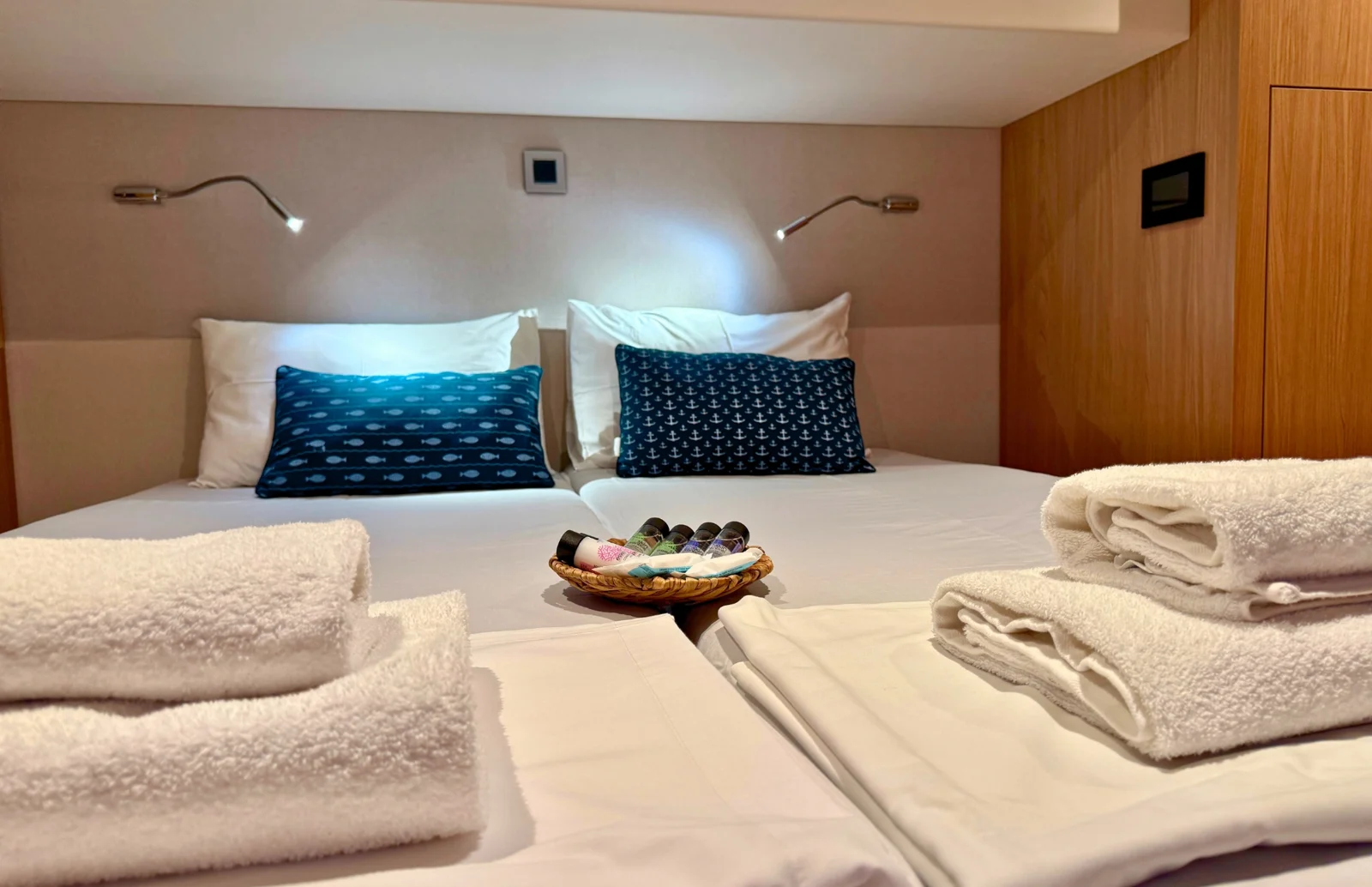 Aura — Bali 4.8 — EGOcharter - Aura Bali 4.8 - Catamaran for charter in Greece