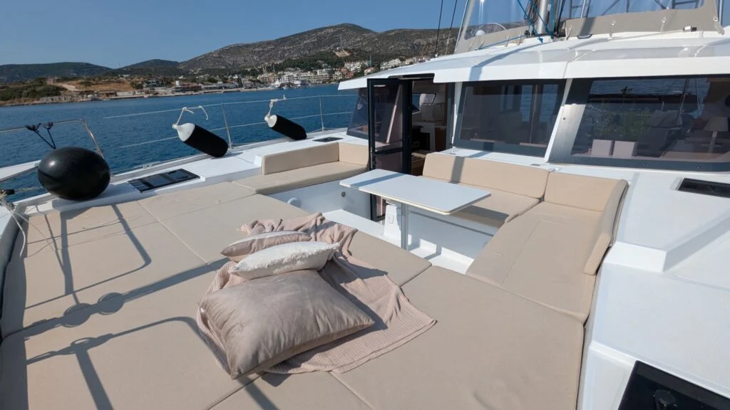 Leo — Bali 4.2 — EGOcharter - Bali 4.2 LEO for charter in Greece