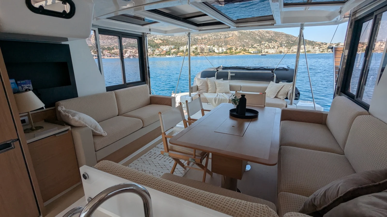 Leo — Bali 4.2 — EGOcharter - Bali 4.2 LEO for charter in Greece
