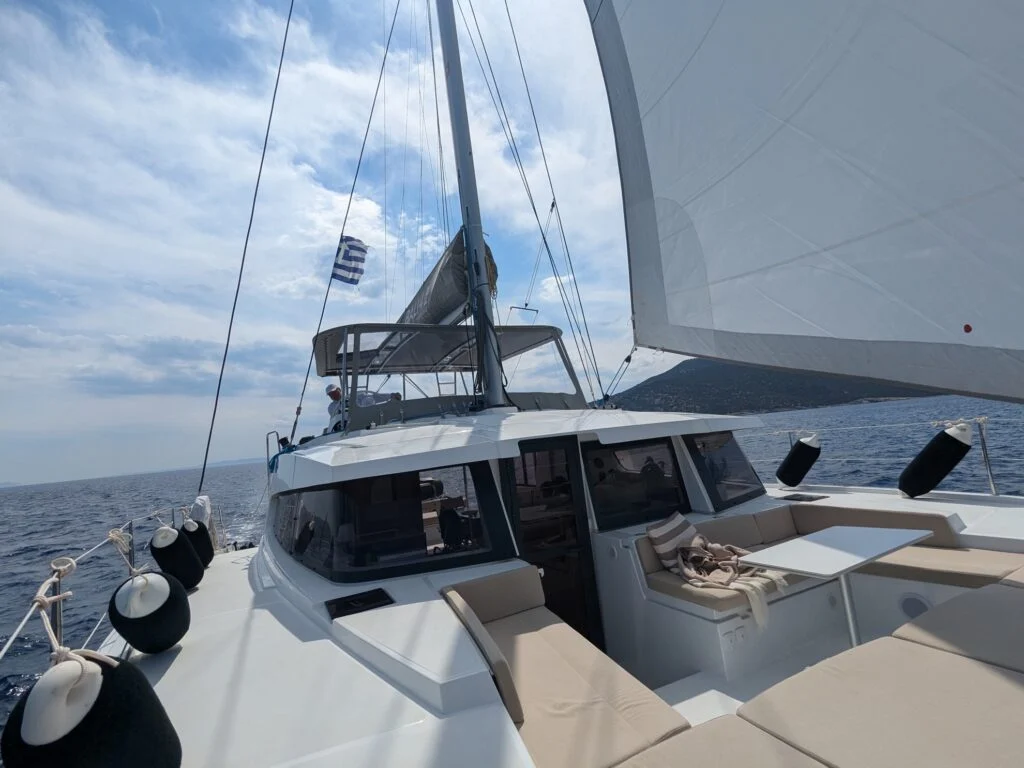 Leo — Bali 4.2 — EGOcharter - Bali 4.2 LEO for charter in Greece