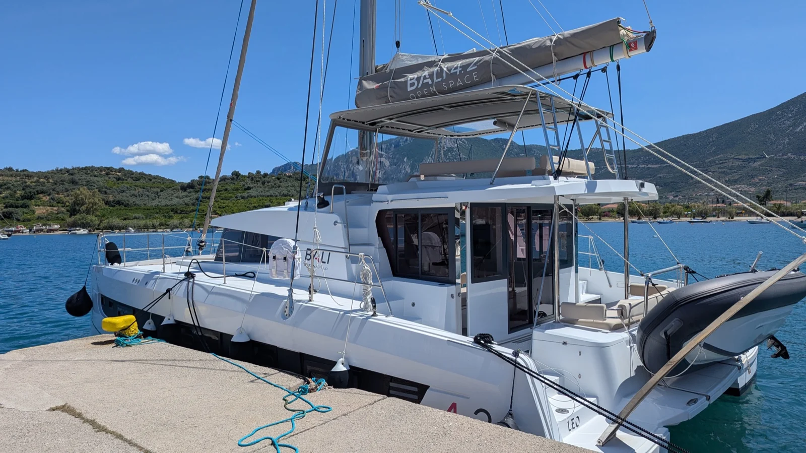 Leo — Bali 4.2 — EGOcharter - Bali 4.2 LEO for charter in Greece