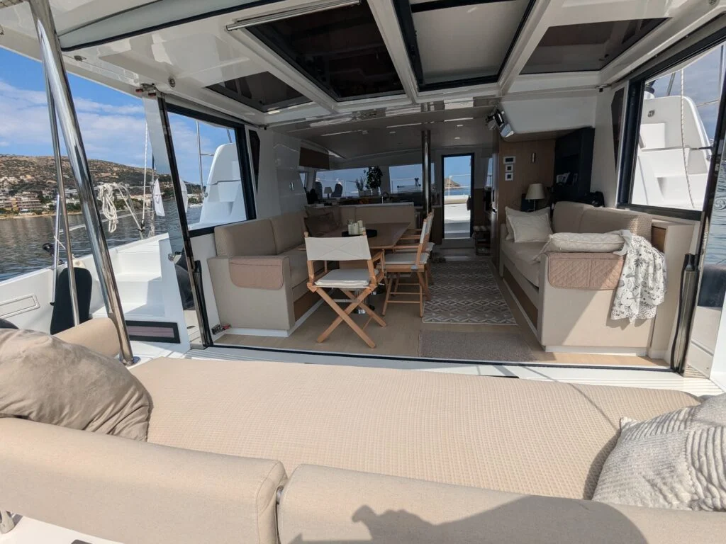 Leo — Bali 4.2 — EGOcharter - Bali 4.2 LEO for charter in Greece
