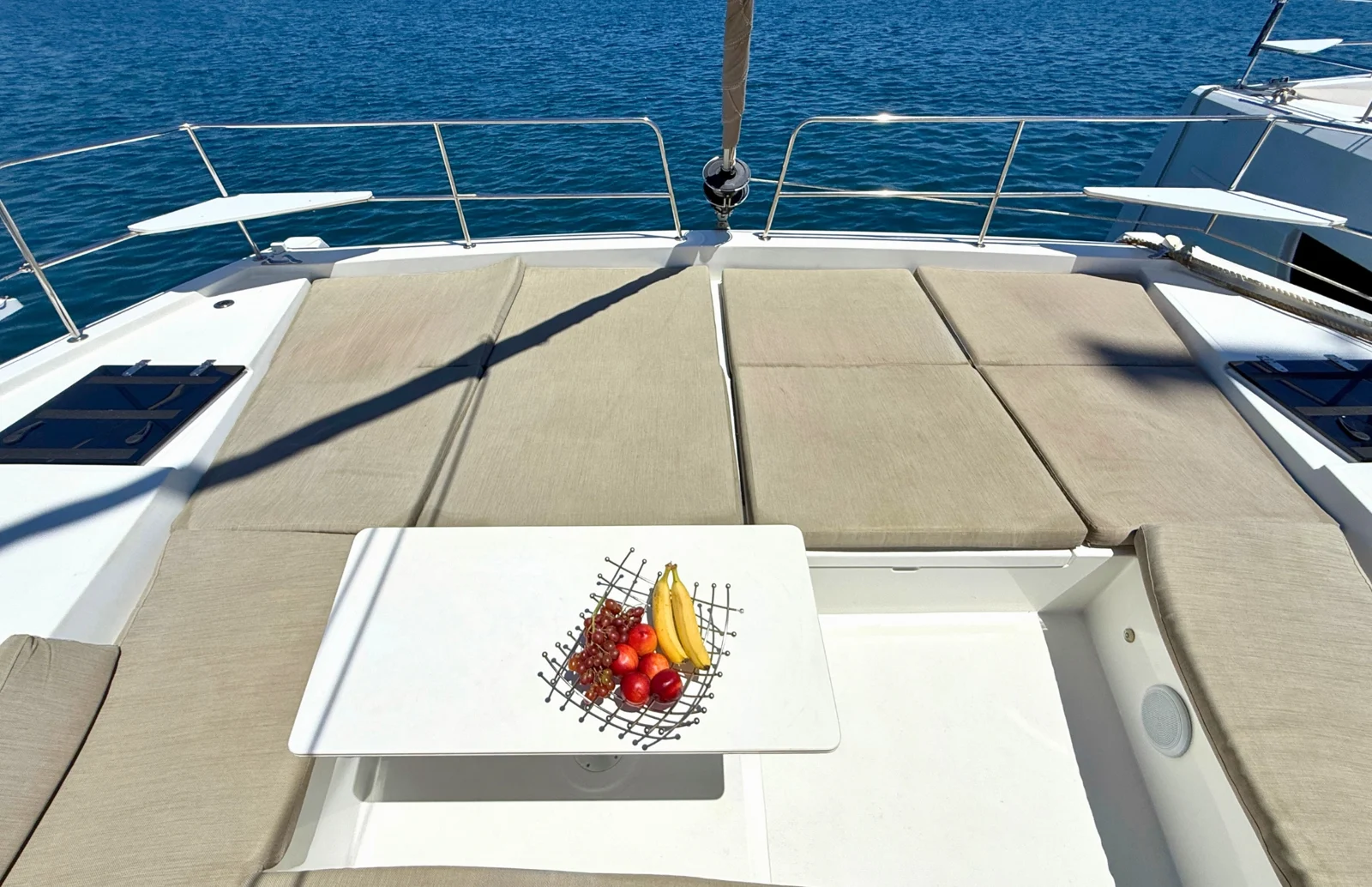 Julia — Bali 4.2 — EGOcharter - Julia Bali 4.2 - Catamaran for charter in Greece