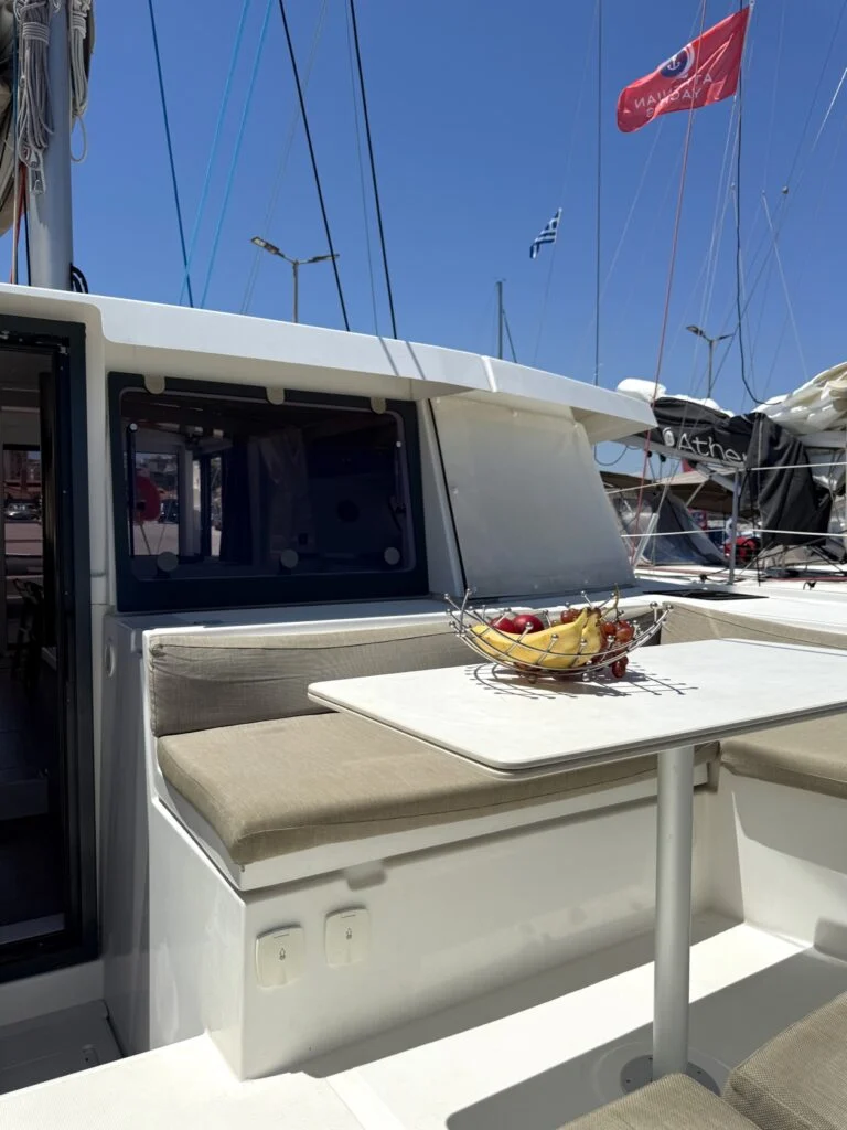 Julia — Bali 4.2 — EGOcharter - Julia Bali 4.2 - Catamaran for charter in Greece