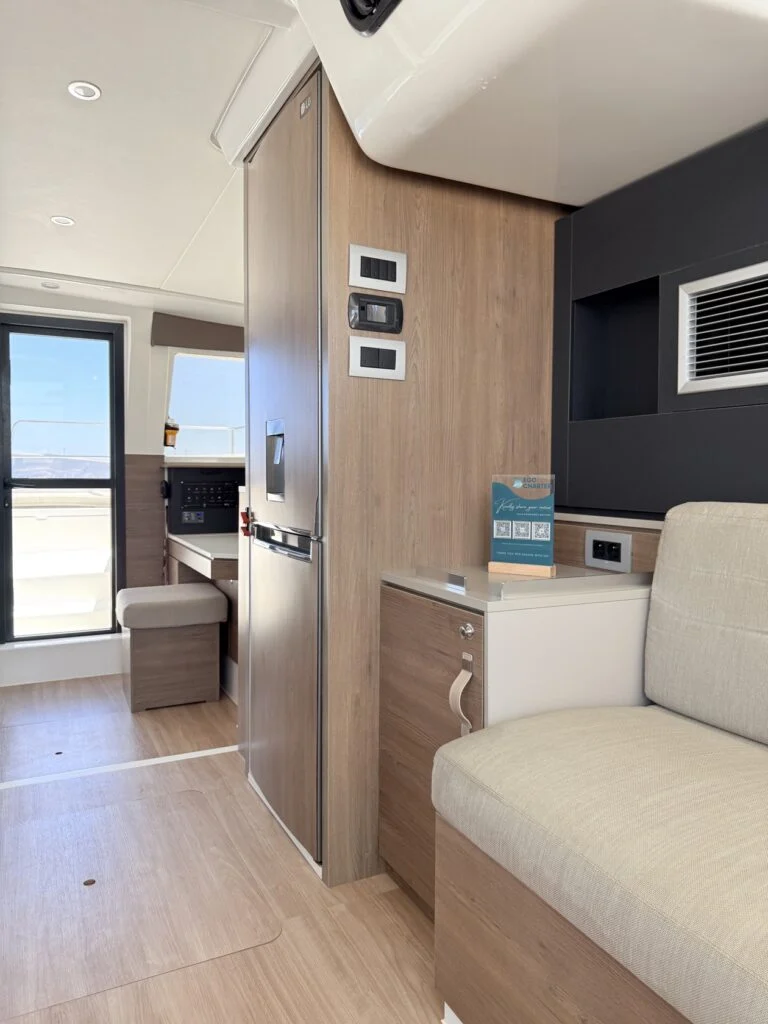 Julia — Bali 4.2 — EGOcharter - Julia Bali 4.2 - Catamaran for charter in Greece